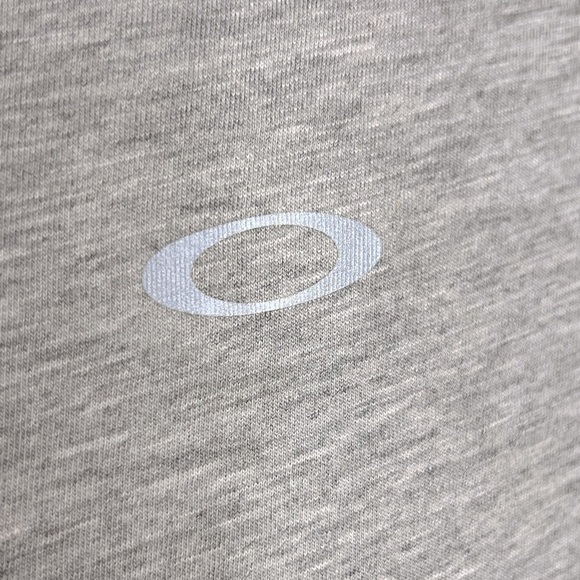 BAG159. Oakley Ladies Reflective Decals Tee M - Picture 3 of 6